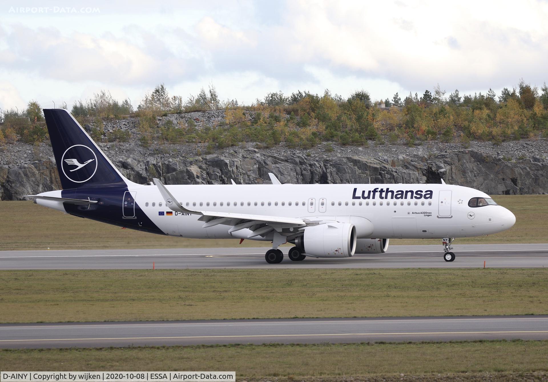 D-AINY, 2020 Airbus A320-271N C/N 9453, RWY 19L