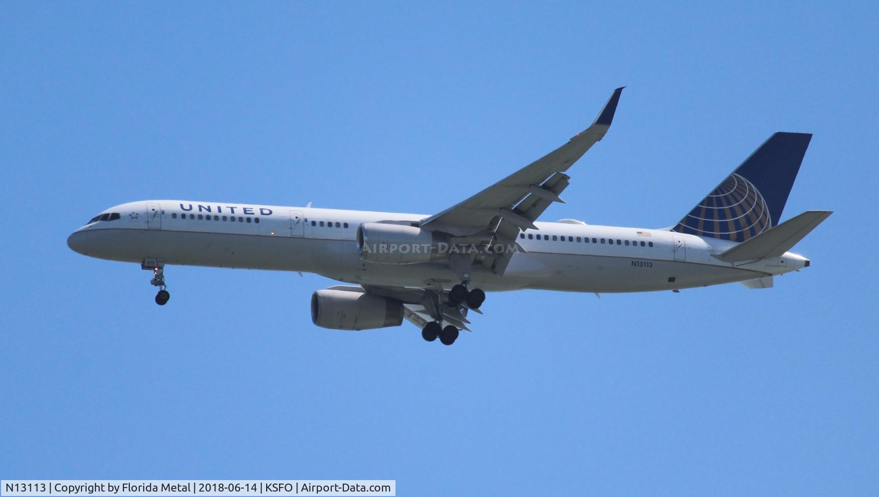 N13113, 1995 Boeing 757-224 C/N 27555, United 757-224