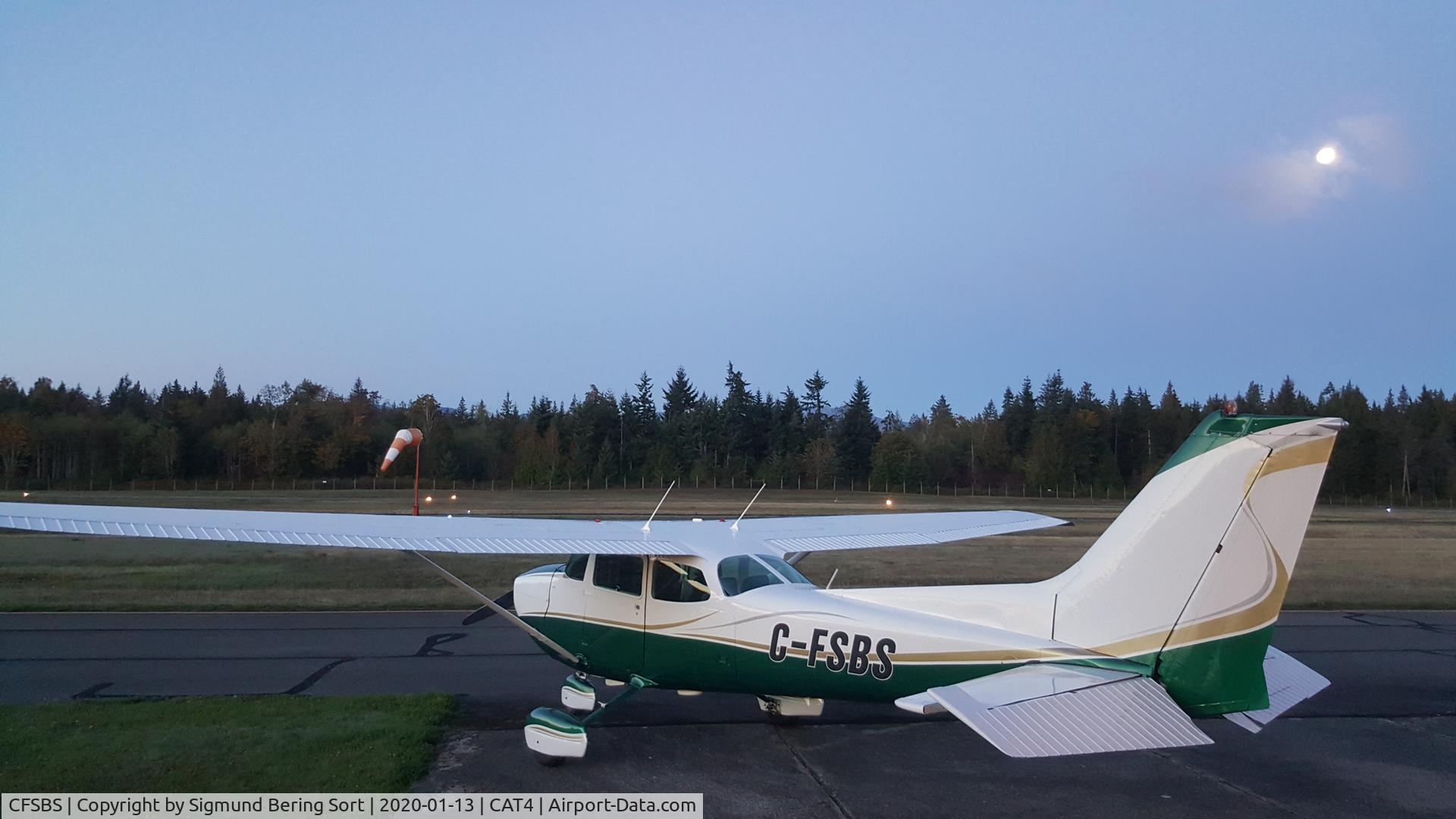 CFSBS, 1976 Cessna 172N C/N 17268010, Full moon over Qualicum Beach Airport, British Columbia.