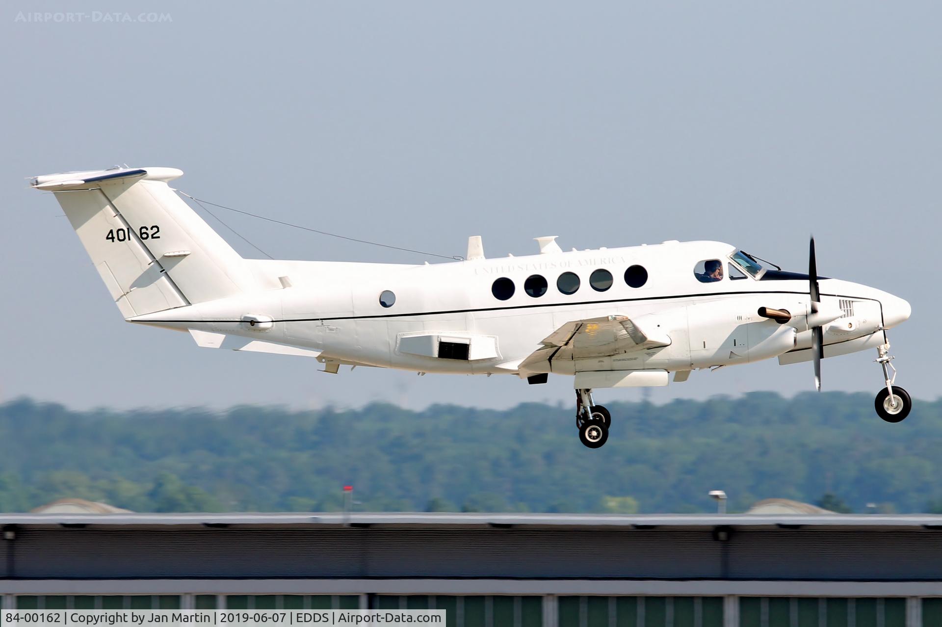 84-00162, 1984 Beech C-12U-3 Huron C/N BL-92, Departure
