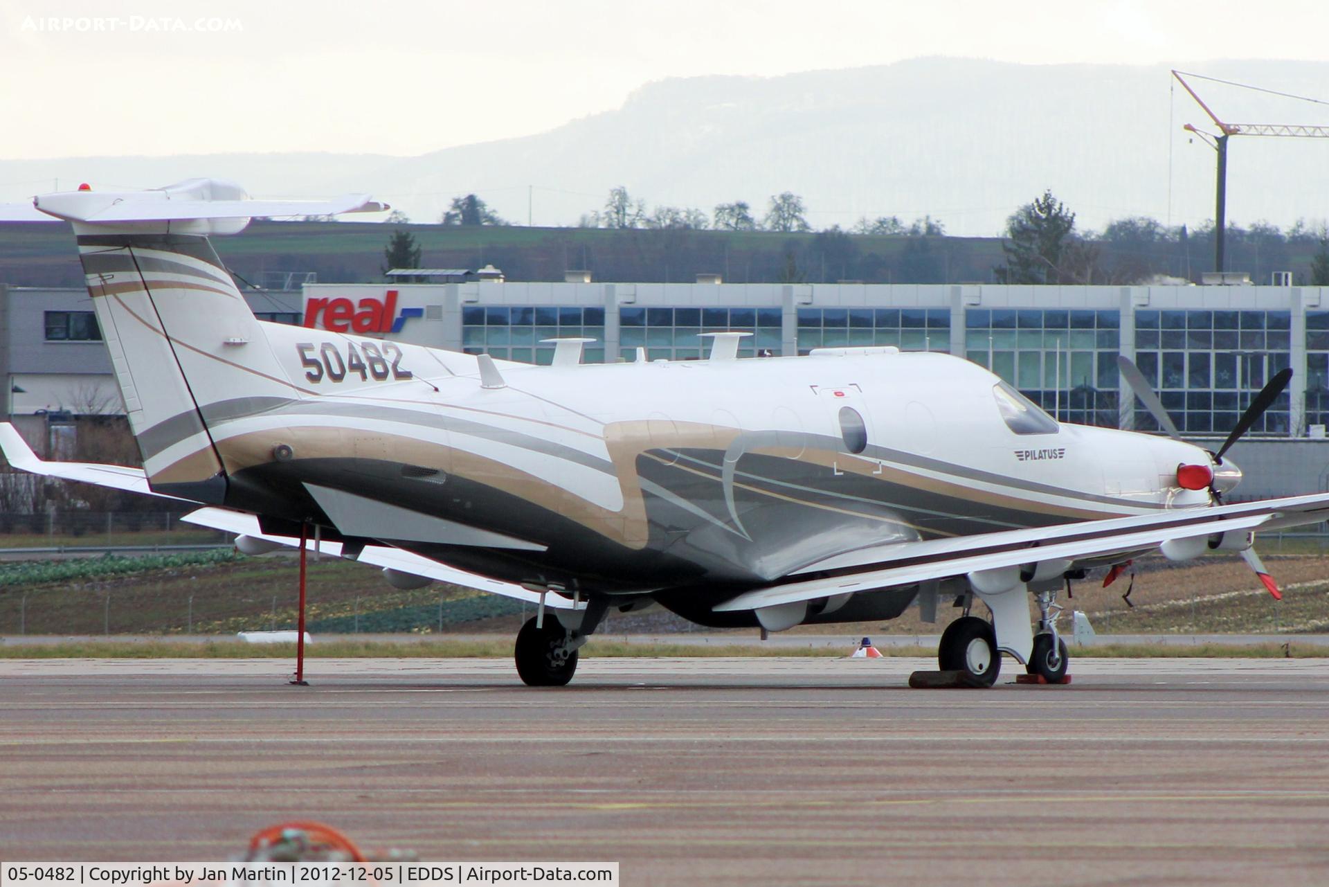 05-0482, 2003 Pilatus U-28A C/N 482, Parking