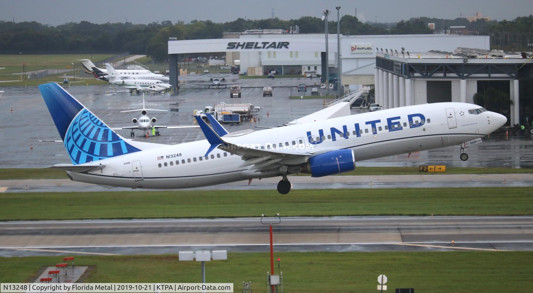 N13248, 1999 Boeing 737-824 C/N 28808, United 737-824