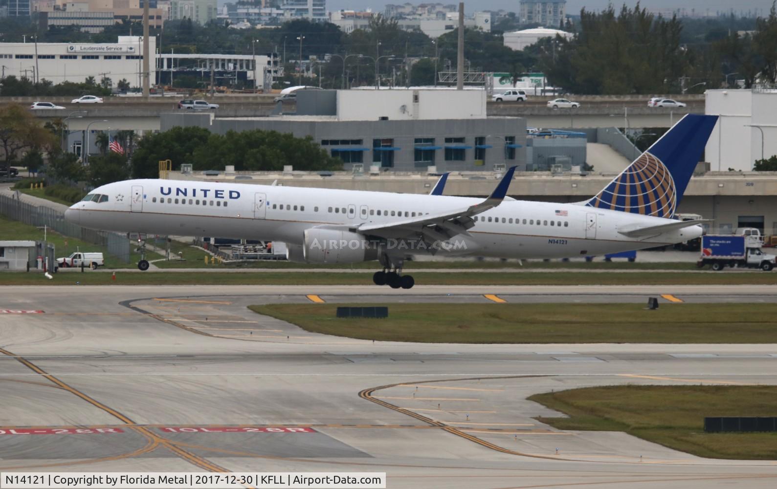 N14121, 1997 Boeing 757-224 C/N 27563, United 757-224