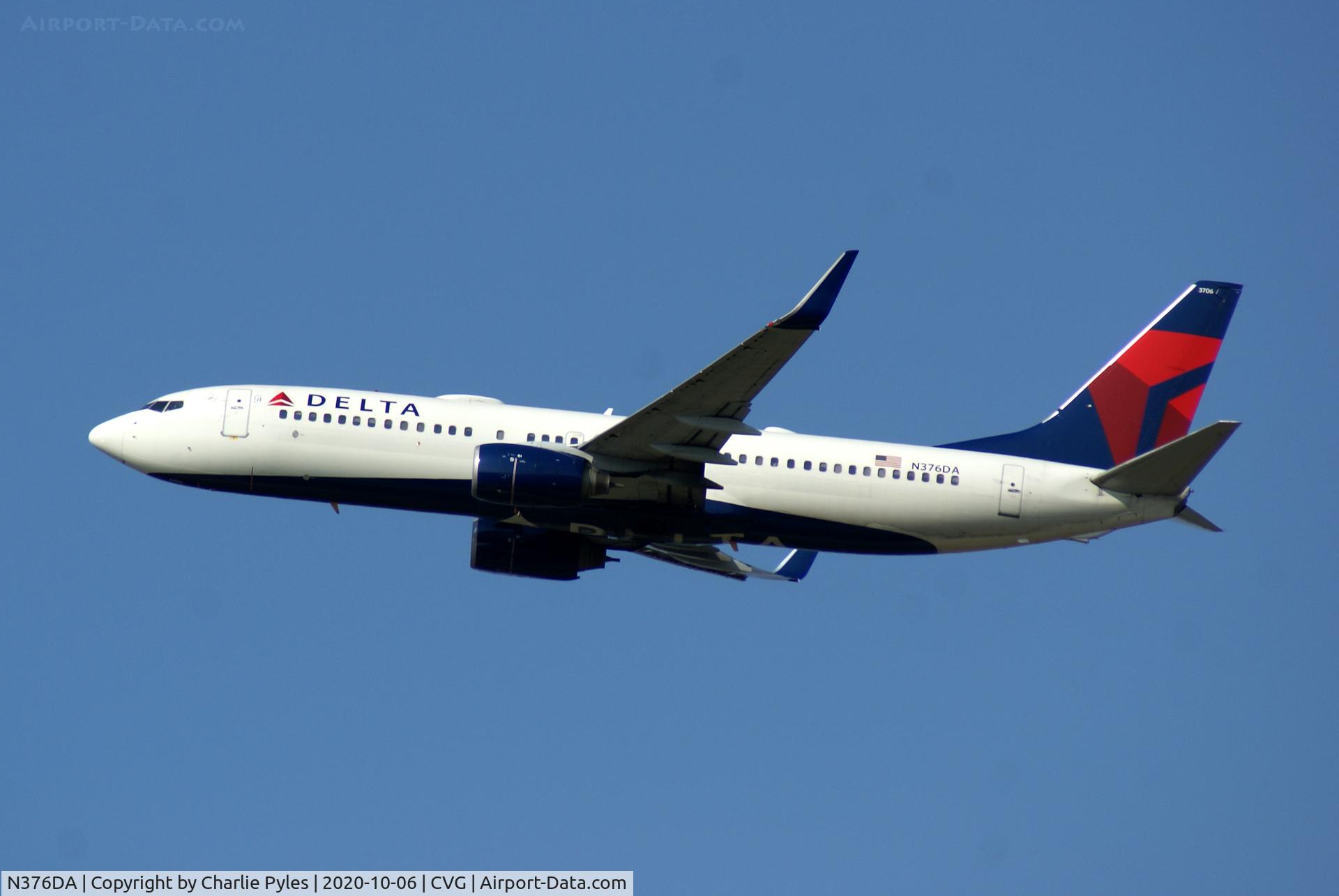 N376DA, 1999 Boeing 737-832 C/N 29624, Delta