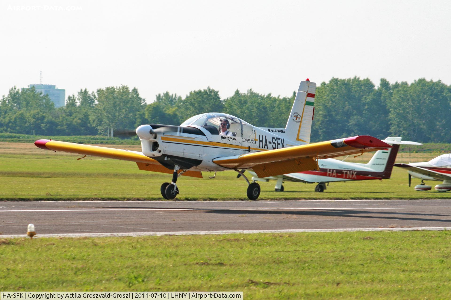 HA-SFK, 1980 Zlin Z-142 C/N 0220, LHNY - Nyíregyháza Airport, Hungary