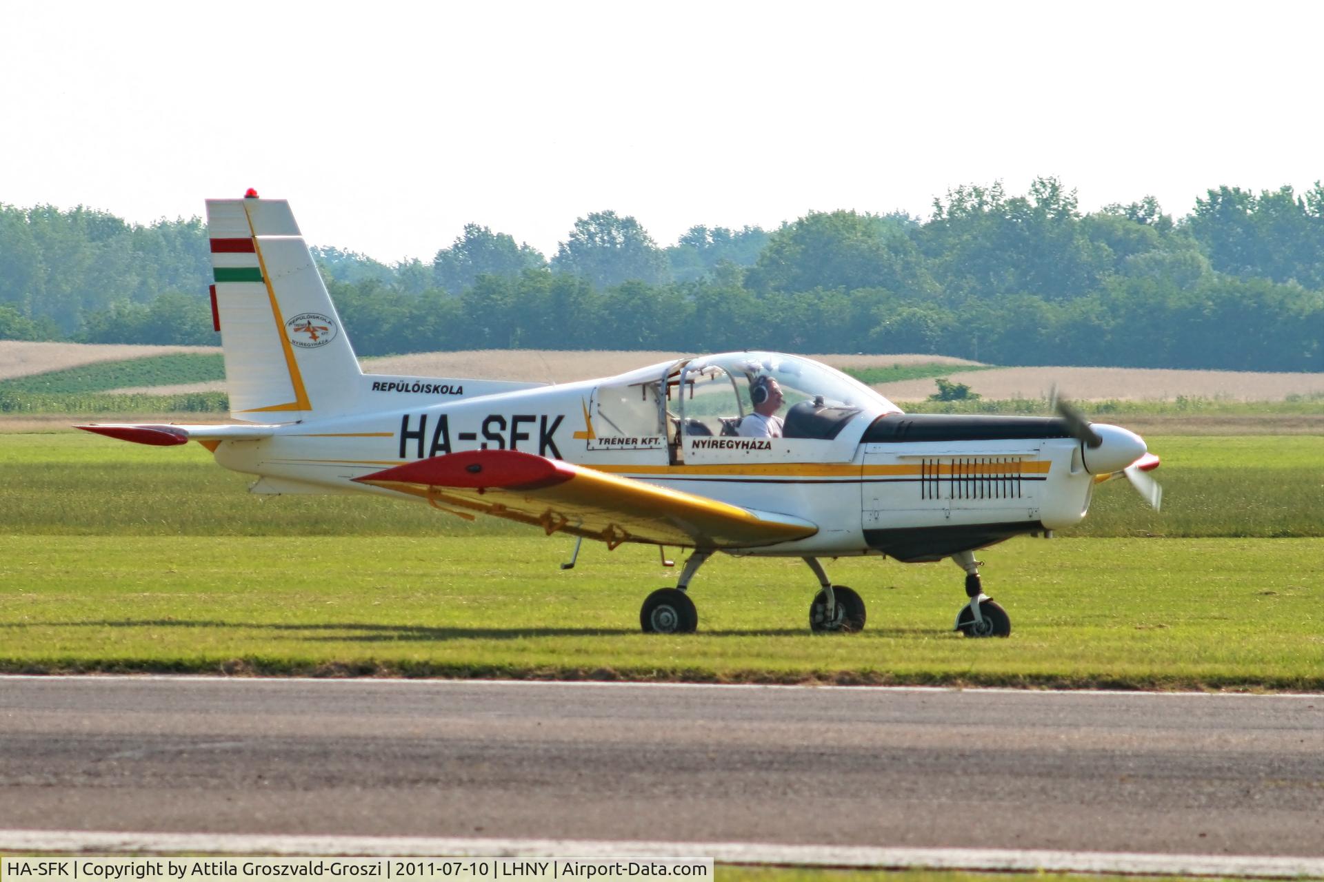 HA-SFK, 1980 Zlin Z-142 C/N 0220, LHNY - Nyíregyháza Airport, Hungary