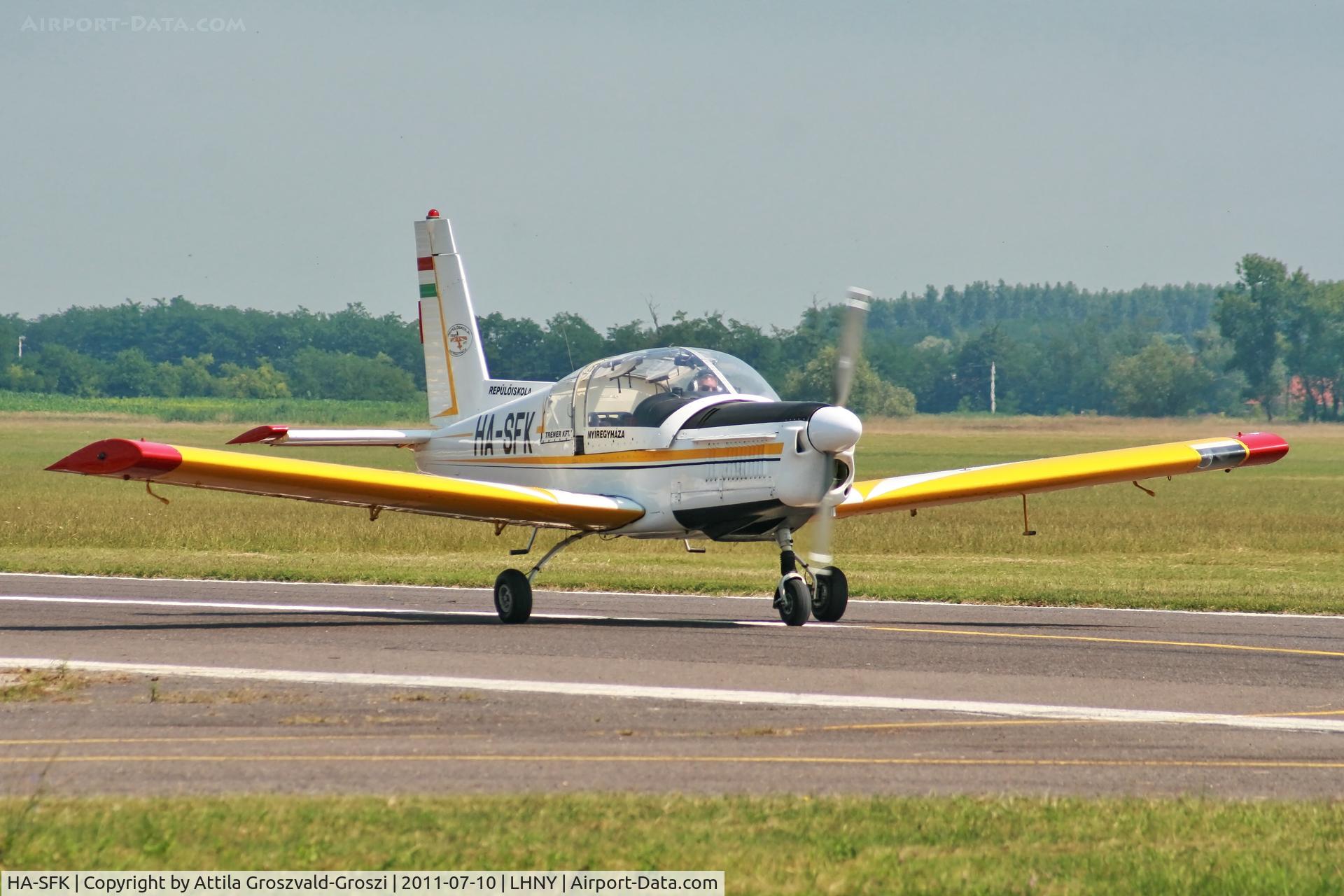 HA-SFK, 1980 Zlin Z-142 C/N 0220, LHNY - Nyíregyháza Airport, Hungary