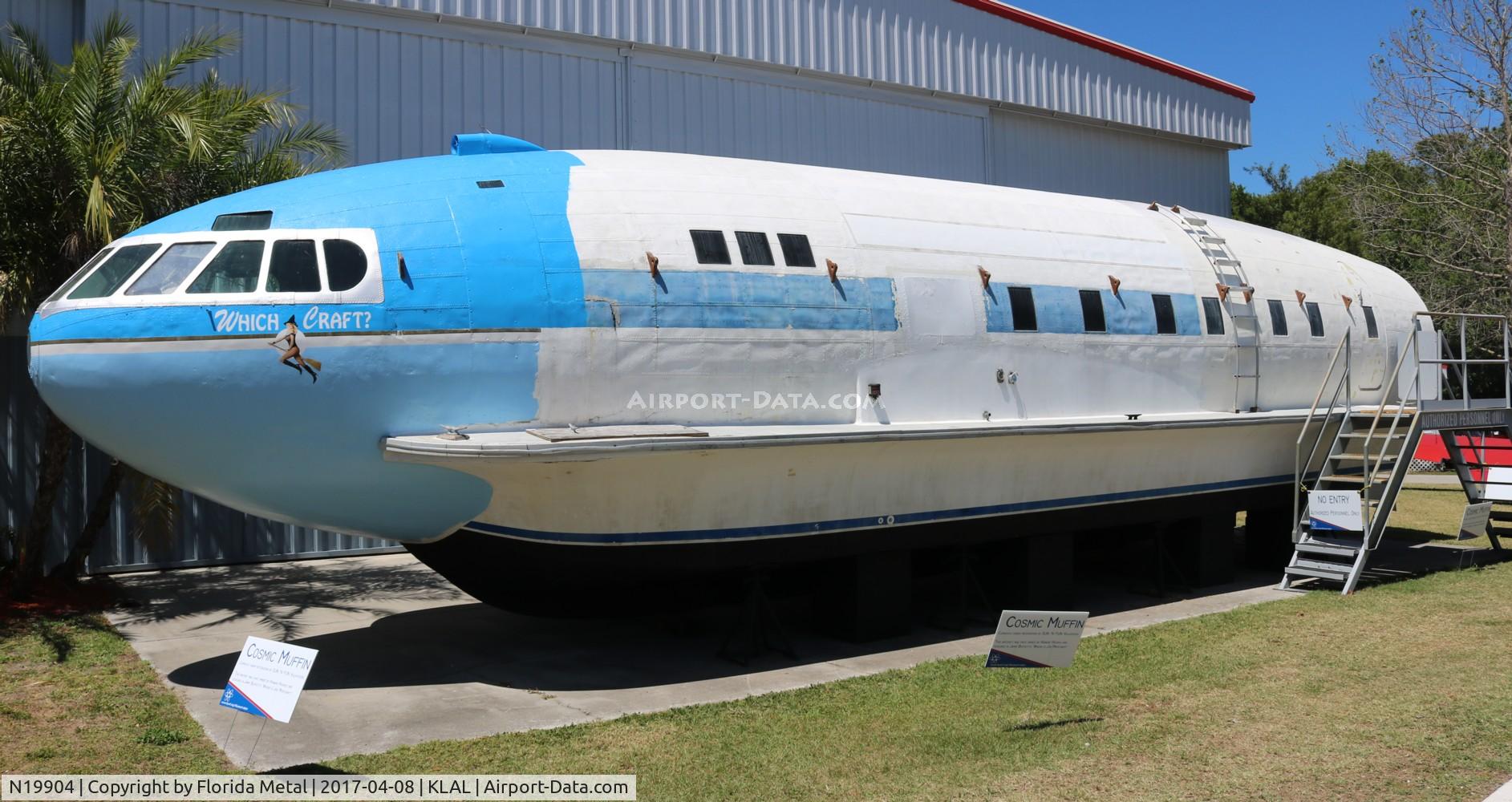 N19904, 1939 Boeing SA-307B Stratoliner C/N 1997, Stratoliner fuselage