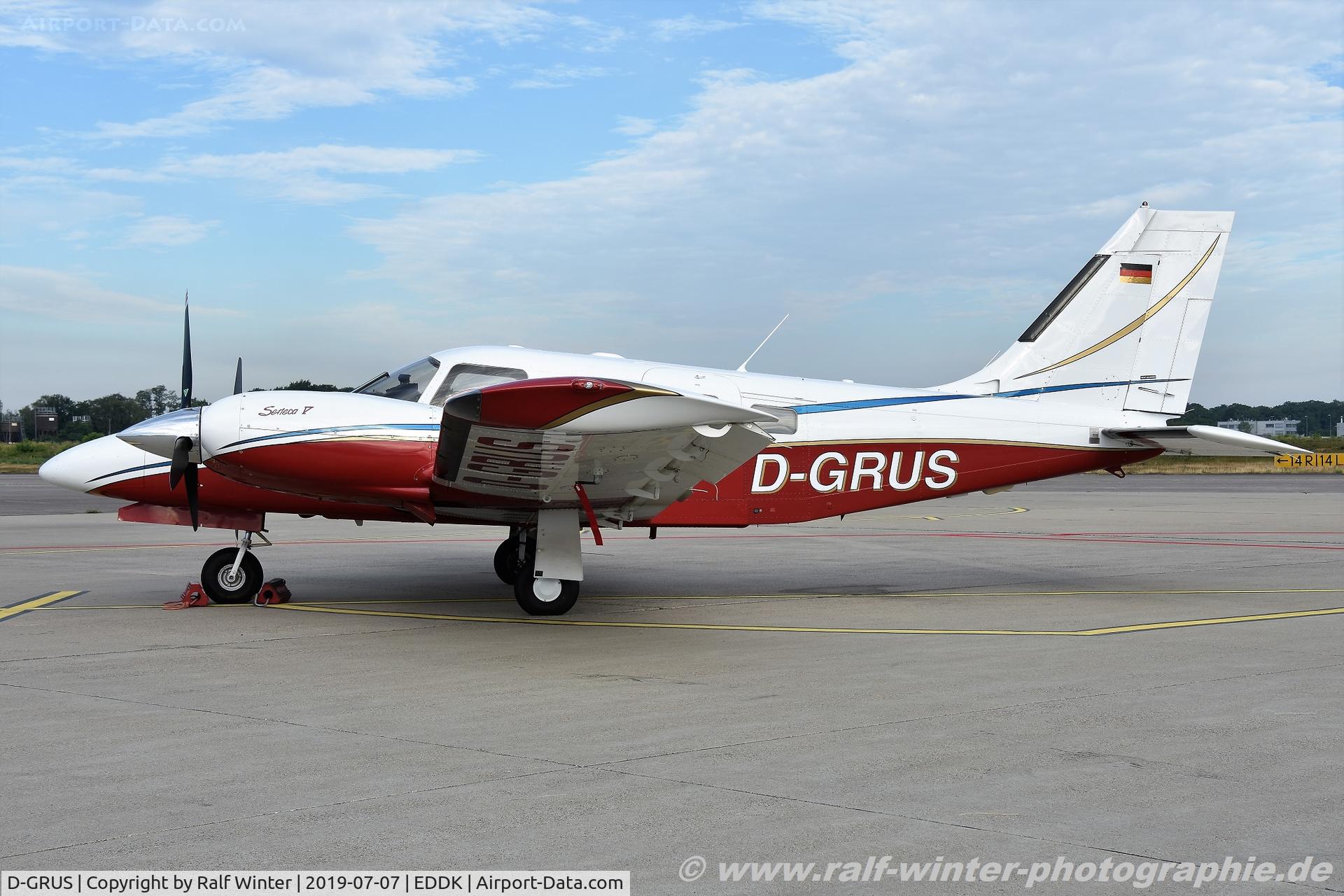 D-GRUS, 2000 Piper PA-34-220T Seneca C/N 3449161, Piper PA-34-220T Seneca V - Private - 3449161 - D-GRUS - 07.07.2019 - CGN