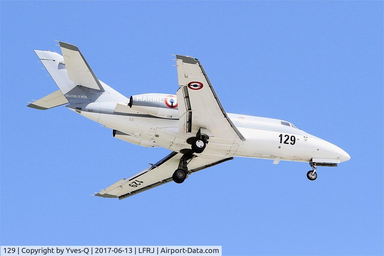 129, 1978 Dassault Falcon 10MER C/N 129, French Naval Aviation Dassault Falcon 10 MER, On final rwy 08, Landivisiau Naval Air Base (LFRJ)