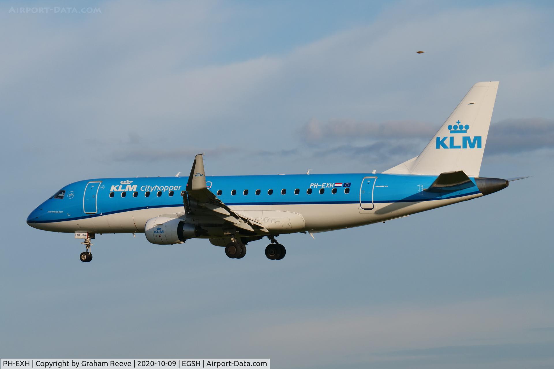 PH-EXH, 2016 Embraer 175STD (ERJ-170-200) C/N 17000564, Landing at Norwich.