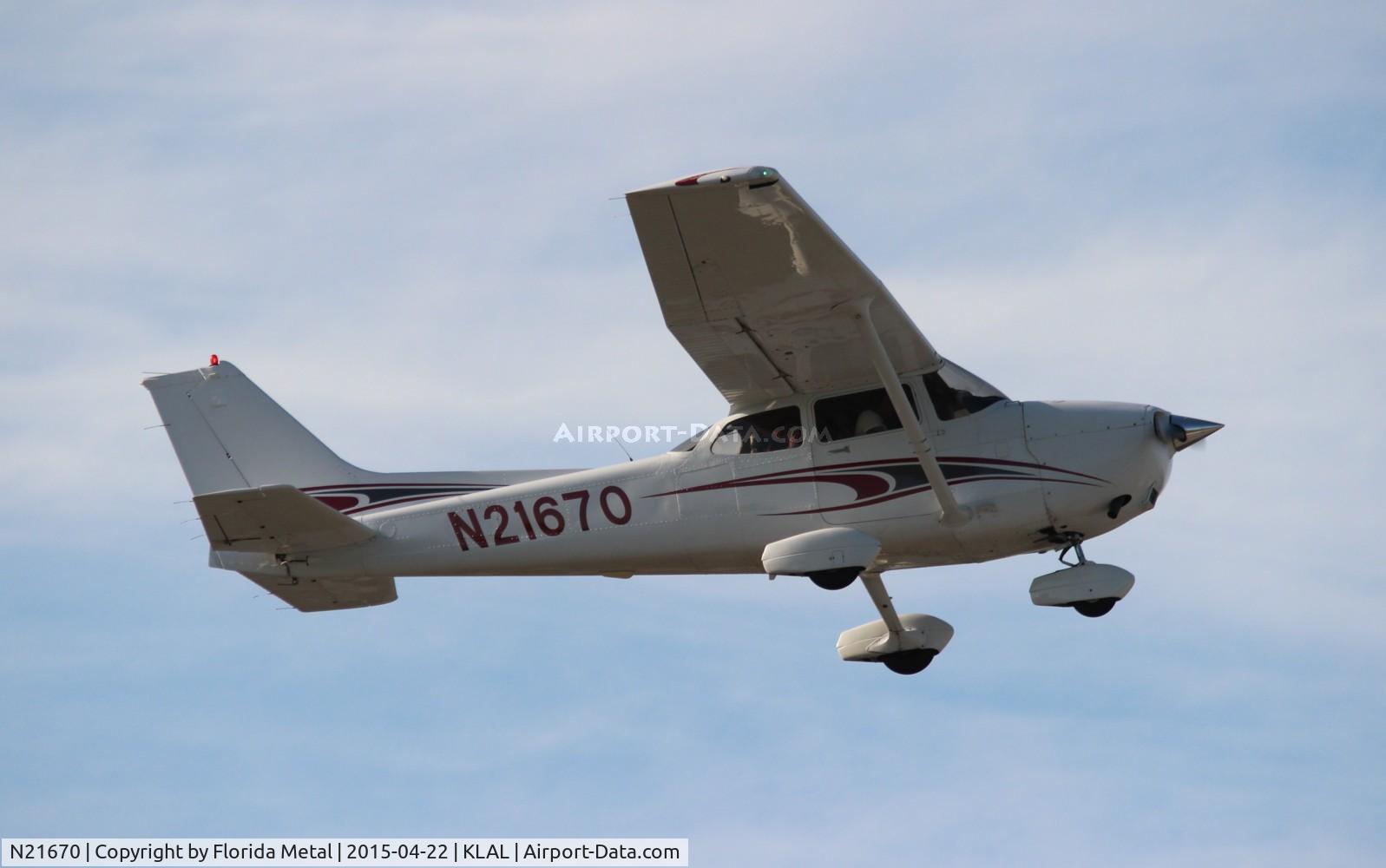N21670, 2004 Cessna 172S C/N 172S9709, Cessna 172S