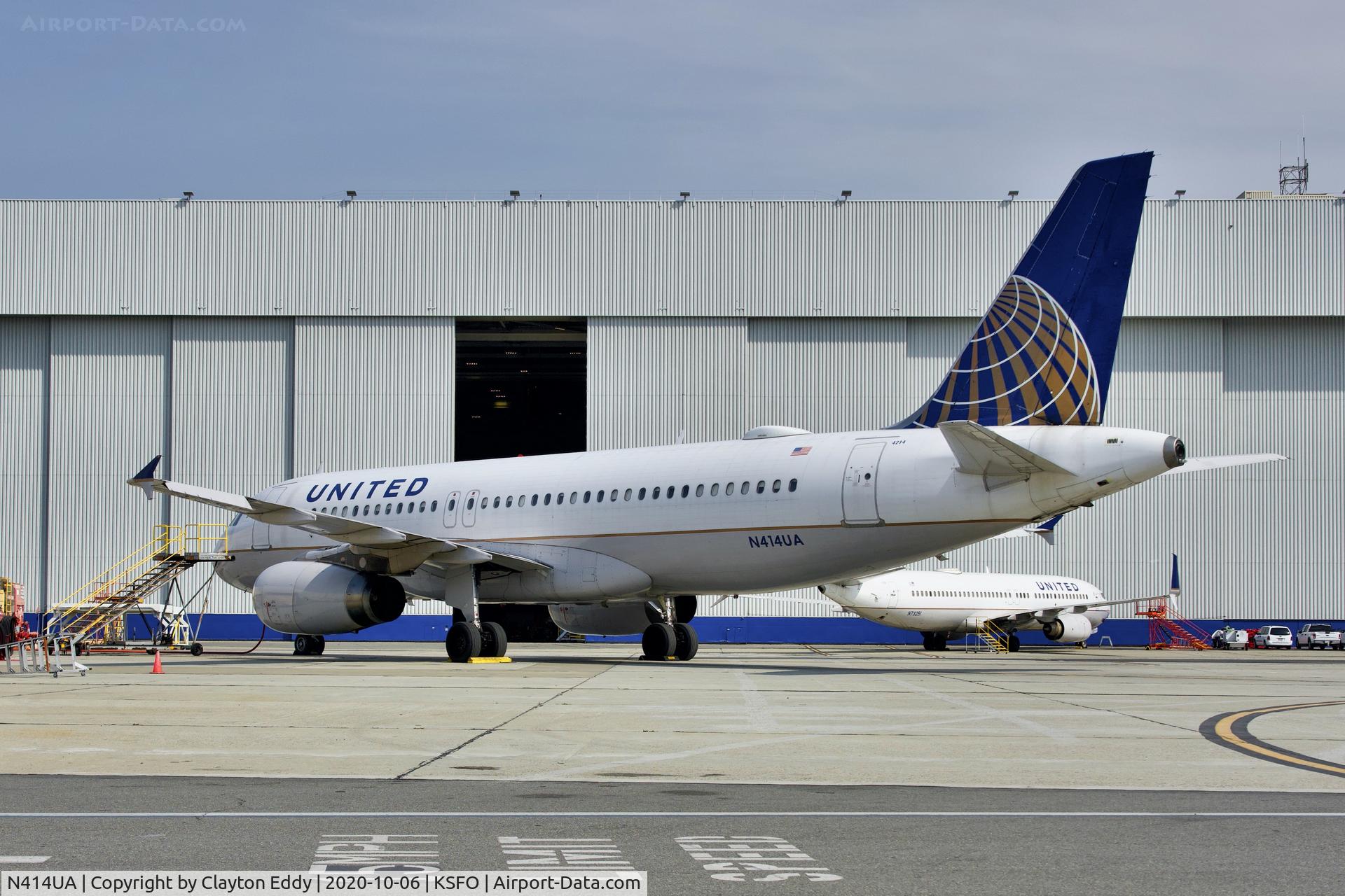 N414UA, 1994 Airbus A320-232 C/N 0472, SFO 2020.