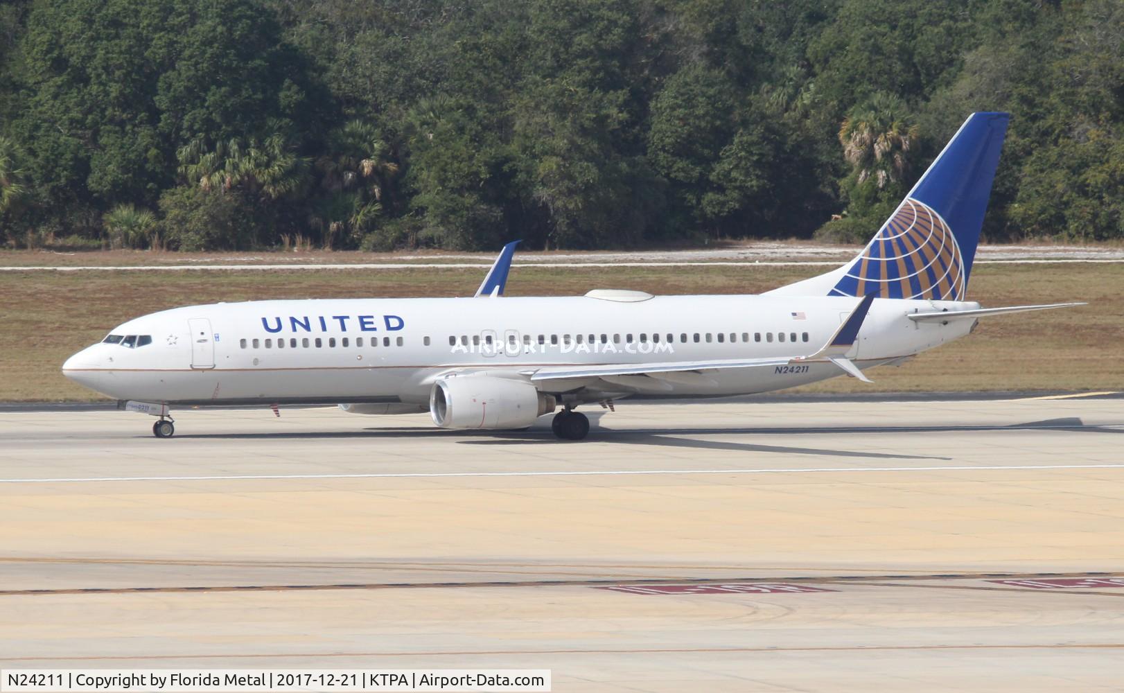 N24211, 1998 Boeing 737-824 C/N 28771, United 737-824
