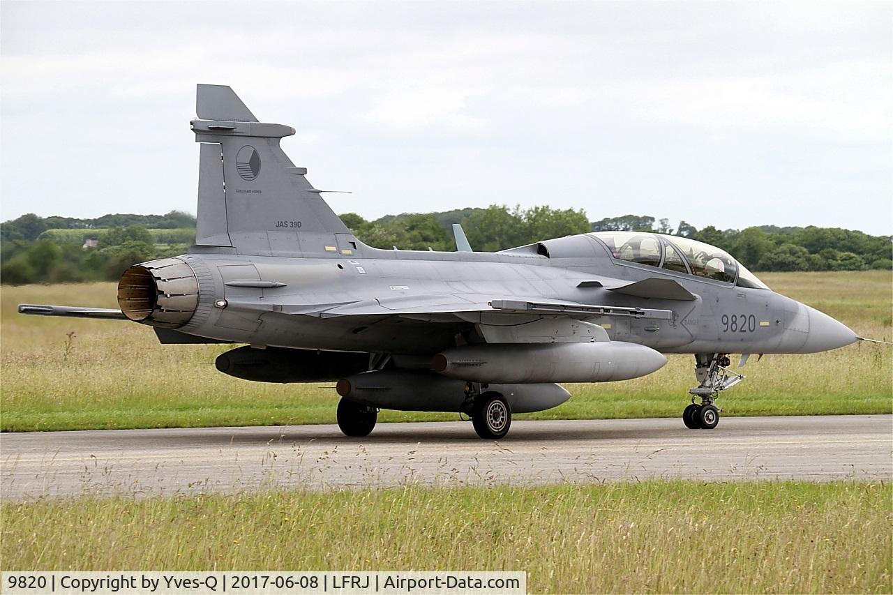 9820, 2005 Saab JAS-39D Gripen C/N 39820, Saab JAS-39D Gripen, Taxiing to flight line, Landivisiau Naval Air Base (LFRJ) Tiger Meet 2017