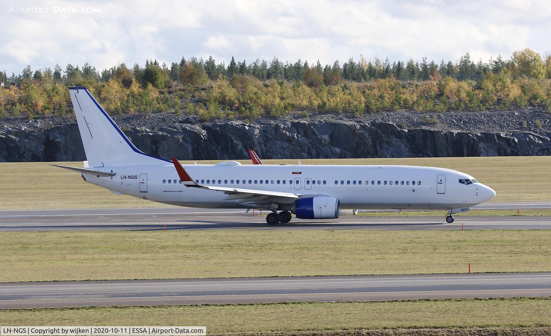 LN-NGS, 2014 Boeing 737-8JP C/N 39029, RWY 19L