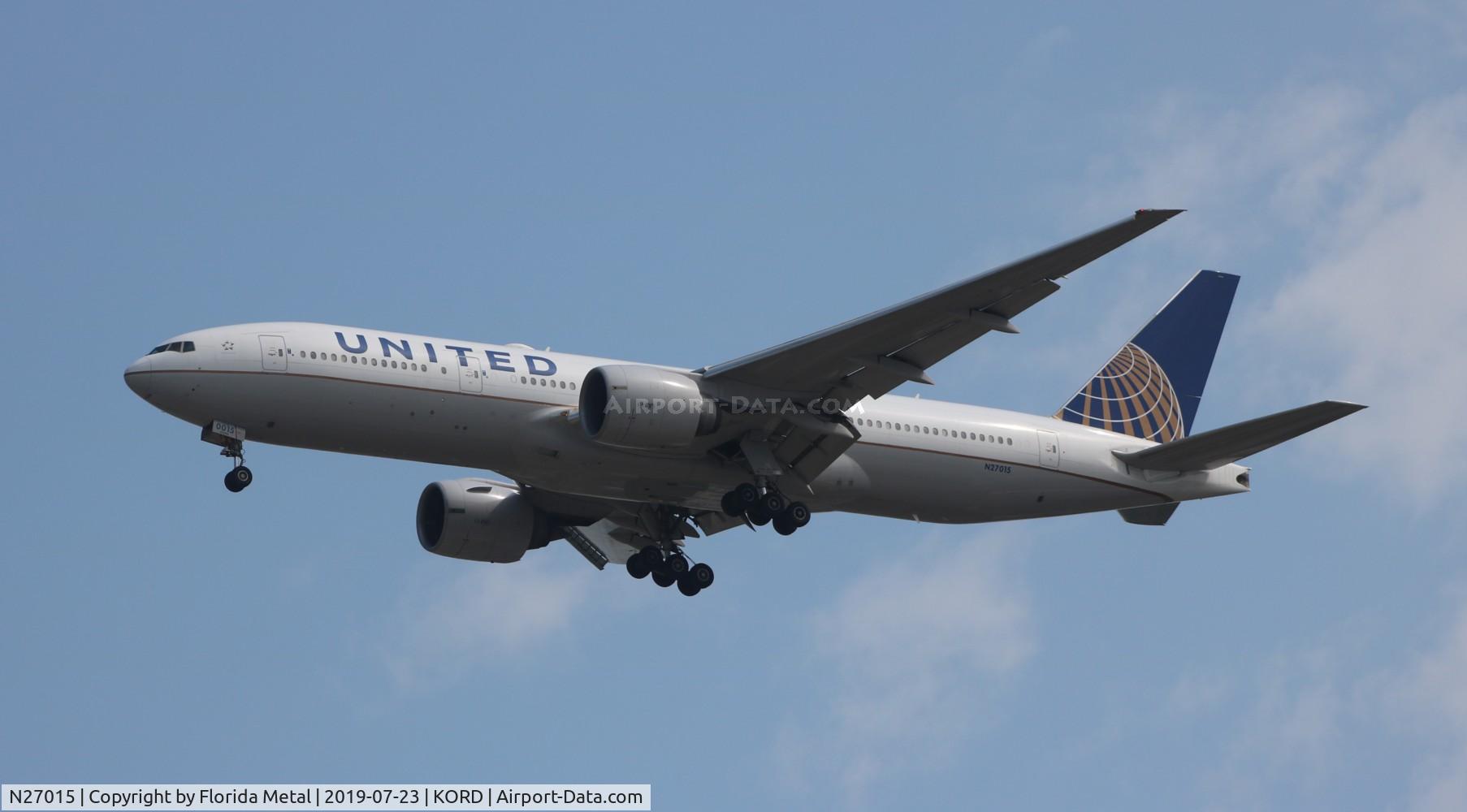 N27015, 2000 Boeing 777-224/ER C/N 28678, United 777-224