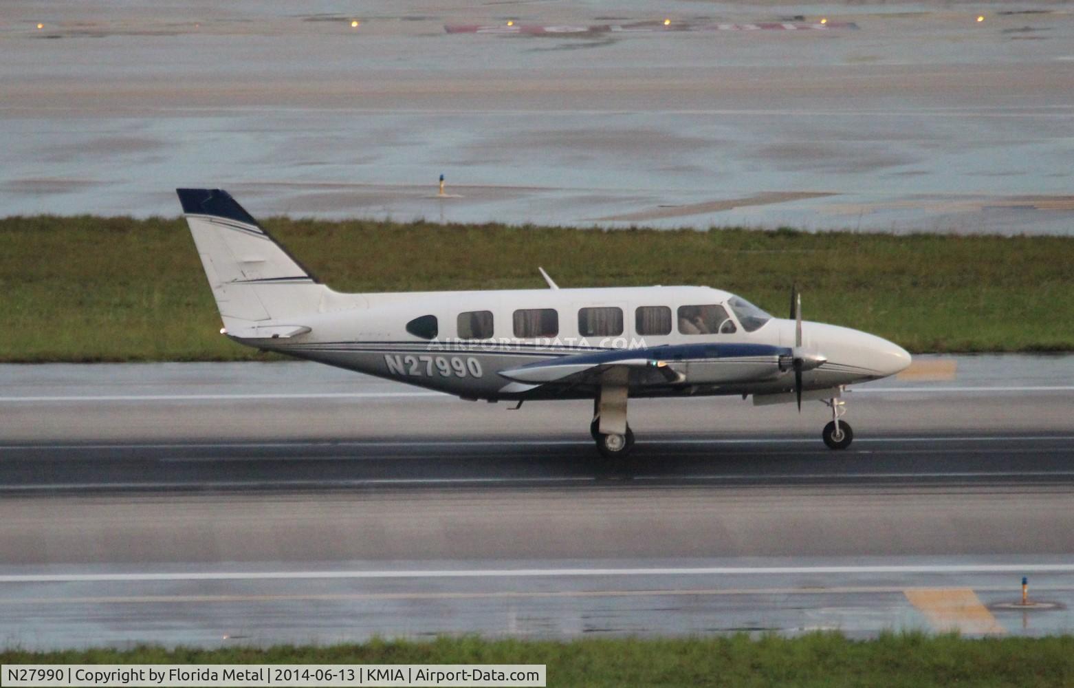 N27990, 1979 Piper PA-31-350 Chieftain C/N 31-7952079, PA-31-350