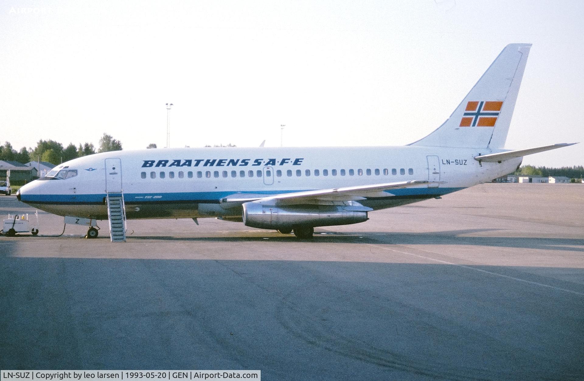 LN-SUZ, 1986 Boeing 737-205 C/N 23466, Gardermoen Oslo 20.5.1993 ex Vasp 