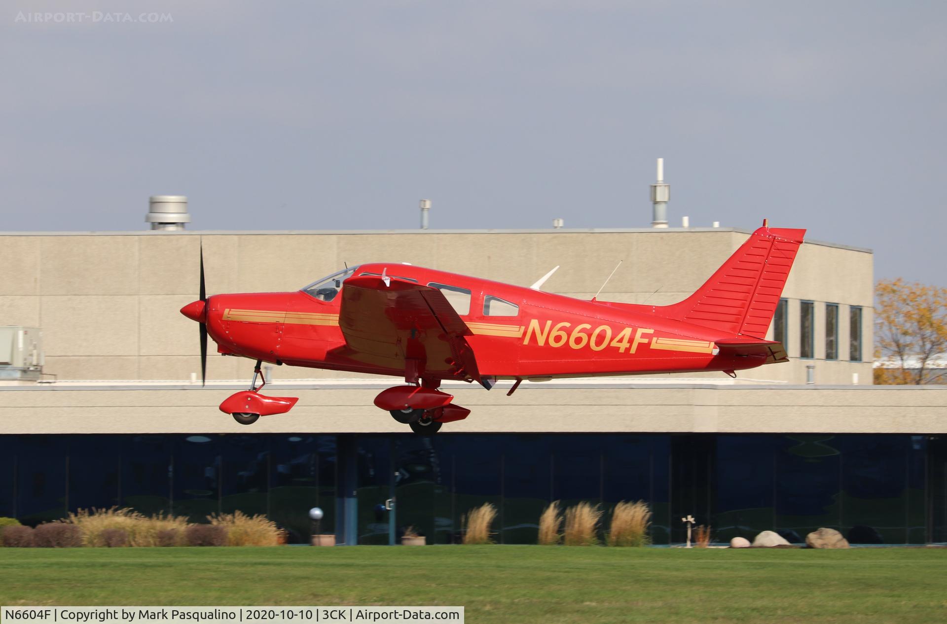 N6604F, 1976 Piper PA-28-151 C/N 28-7715169, Piper PA-28-151