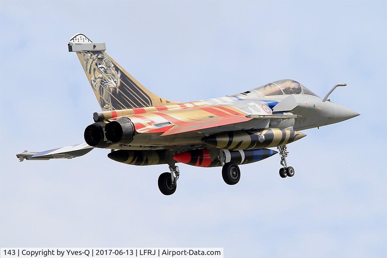 143, 2013 Dassault Rafale C C/N 143, Dassault Rafale C, On final rwy 08, Landivisiau Naval Air Base (LFRJ) Tiger Meet 2017