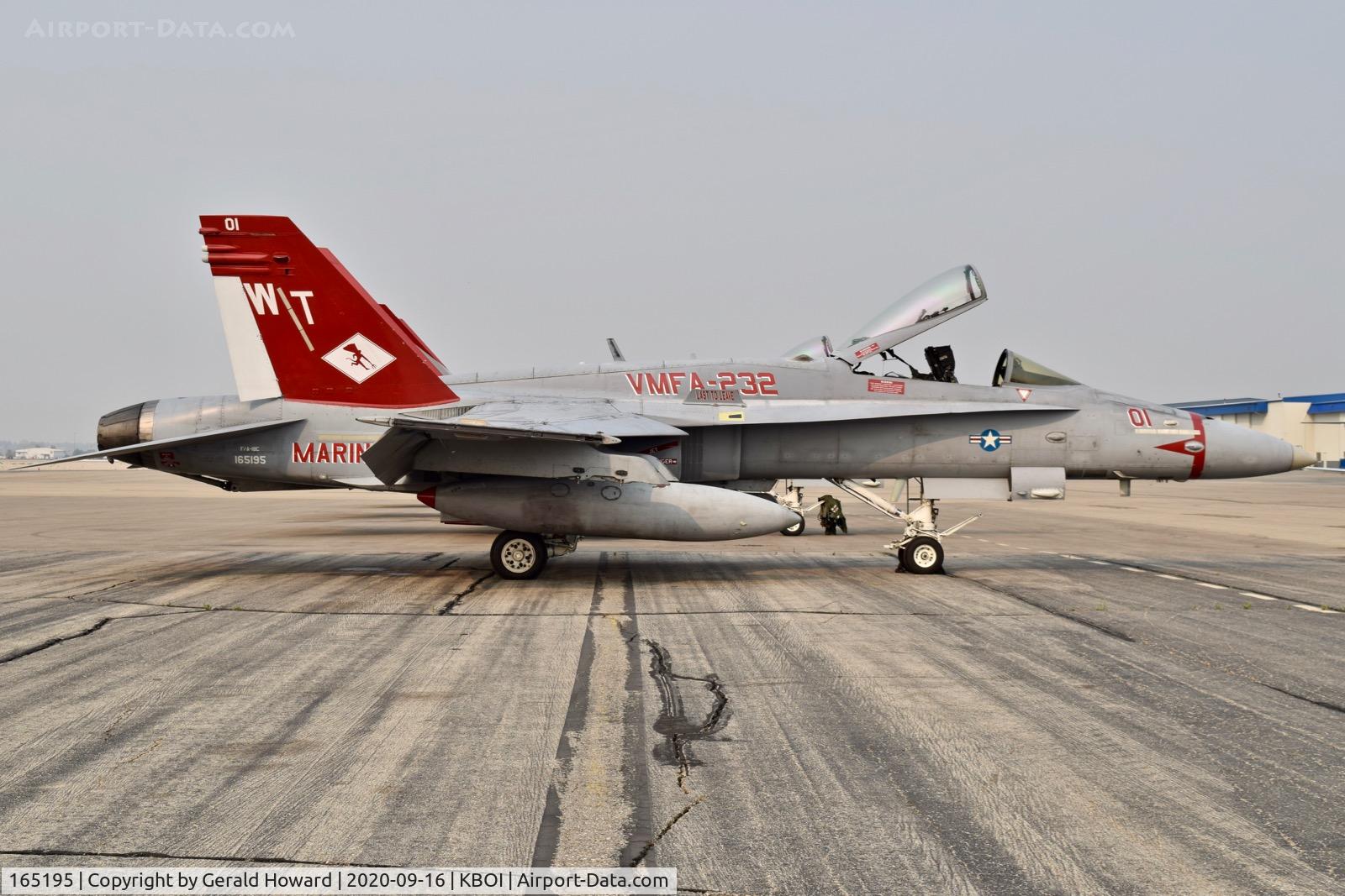 165195, McDonnell Douglas F/A-18C C/N 1340/C420, Parked on north GA ramp. VMFA-232 
