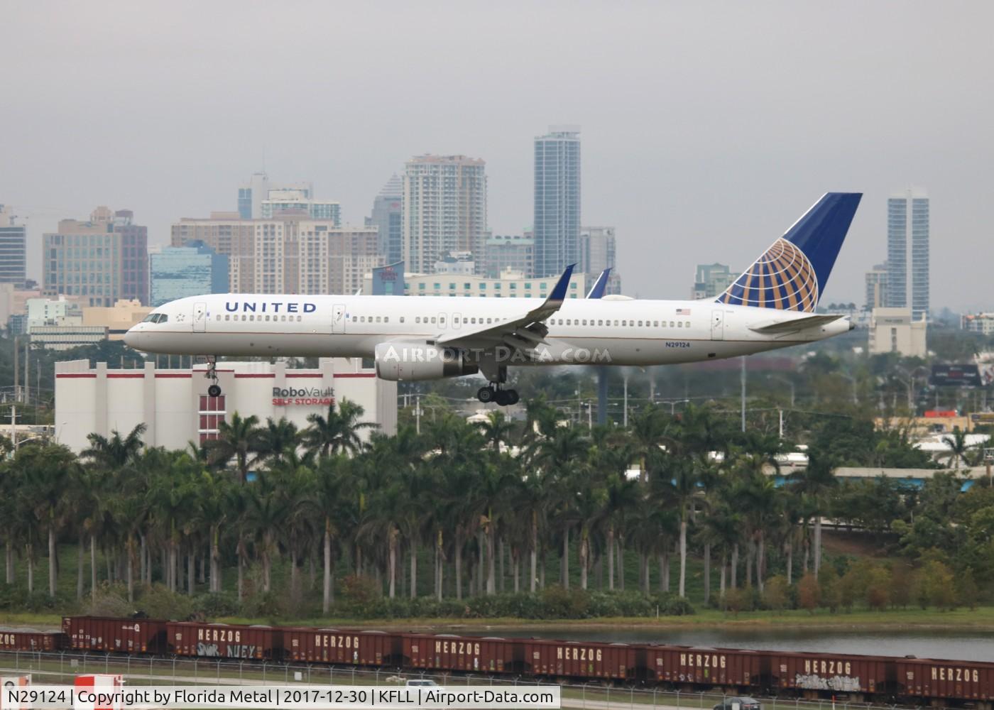 N29124, 1998 Boeing 757-224 C/N 27565, United 757-224