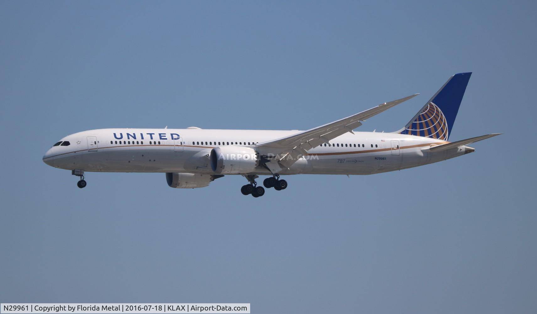 N29961, 2015 Boeing 787-9 Dreamliner Dreamliner C/N 37811, United 787-9