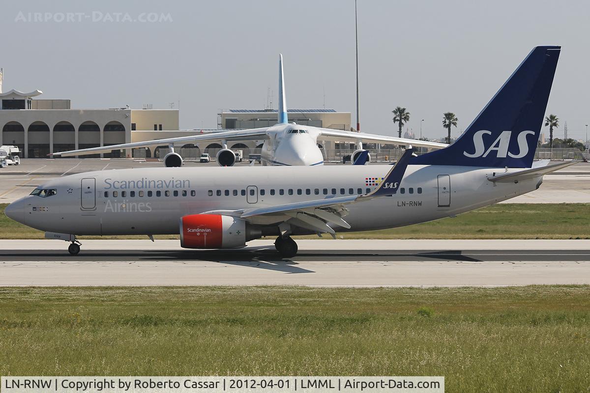 LN-RNW, 2010 Boeing 737-783 C/N 34549, Runway 31