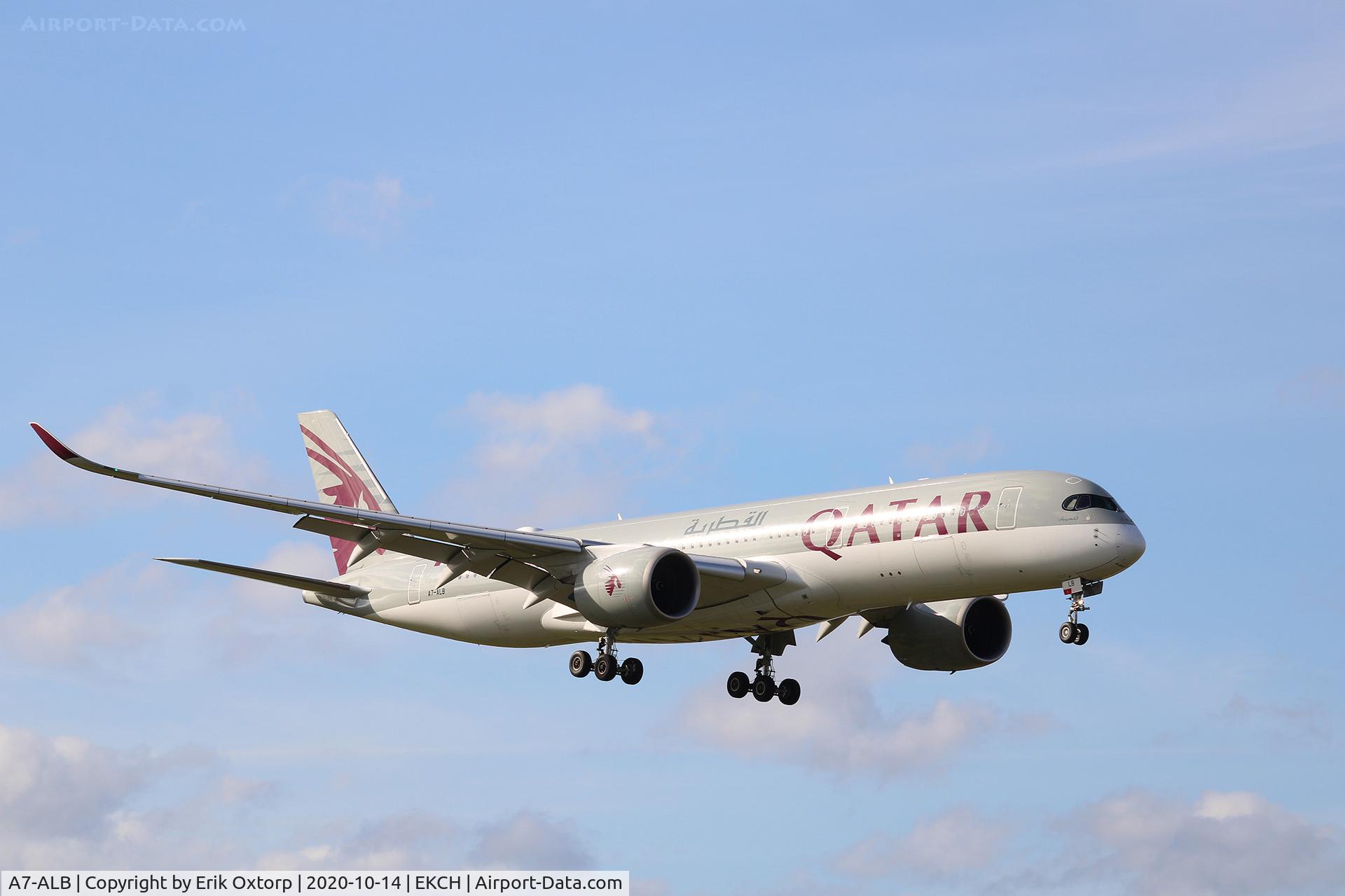 A7-ALB, 2015 Airbus A350-941 C/N 007, A7-ALB landing rw 04R