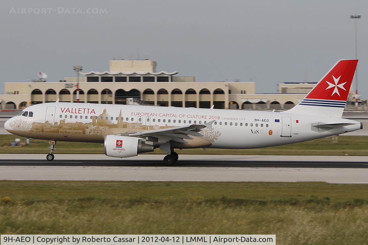9H-AEO, 2006 Airbus A320-214 C/N 2768, Runway 31
