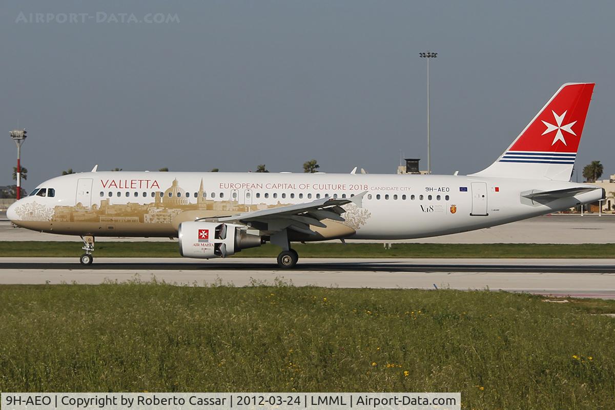 9H-AEO, 2006 Airbus A320-214 C/N 2768, Runway 31