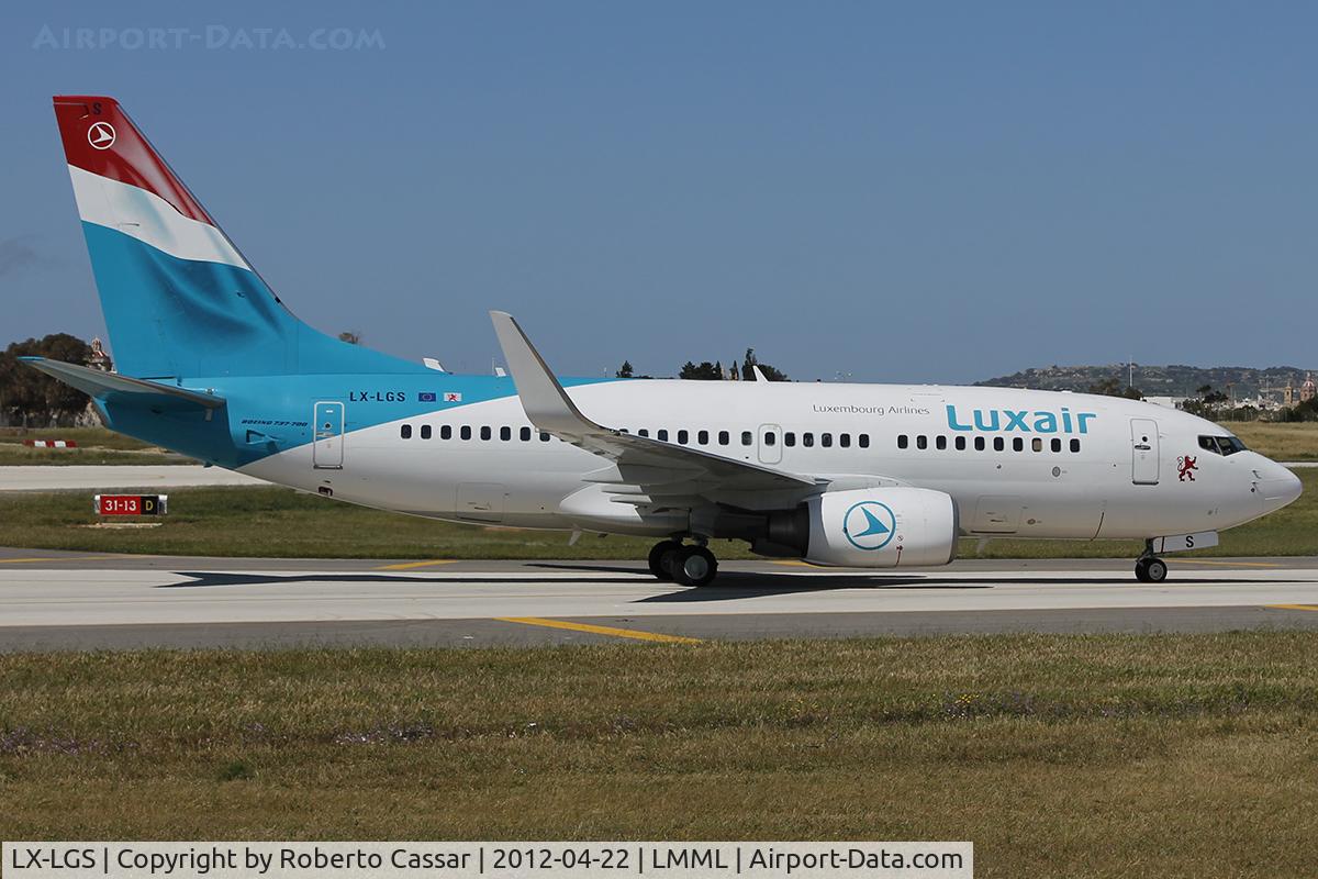 LX-LGS, 2005 Boeing 737-7C9 C/N 33956, Entering Park 9