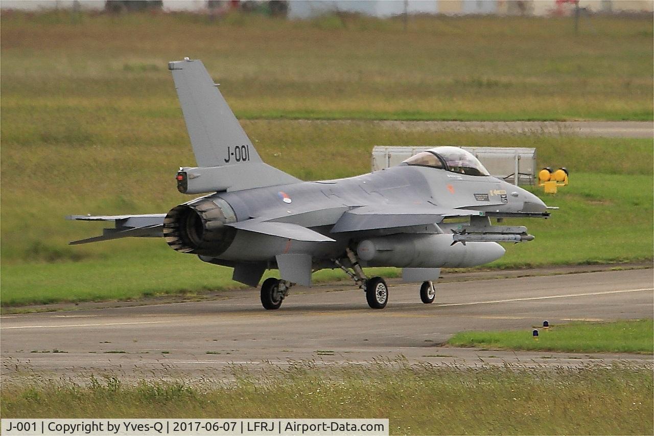 J-001, Fokker F-16AM Fighting Falcon C/N 6D-157, Fokker F-16AM Fighting Falcon, Taxiing to flight line, Landivisiau Naval Air Base (LFRJ) Tiger Meet 2017