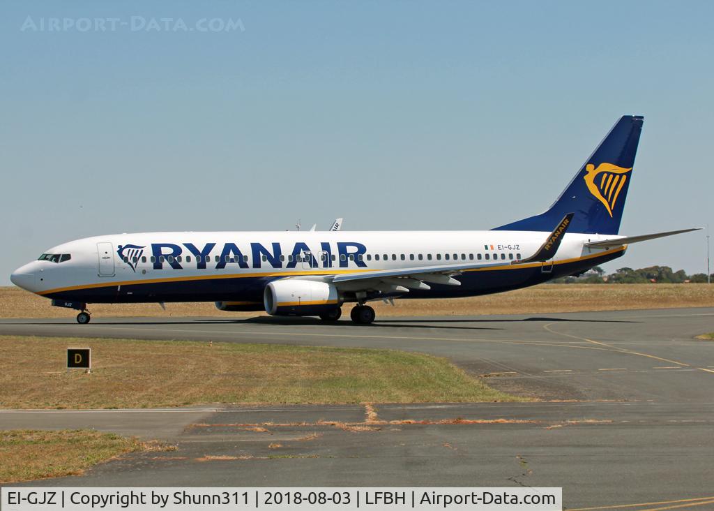 EI-GJZ, 2018 Boeing 737-8AS C/N 44840, Taxiing for departure...