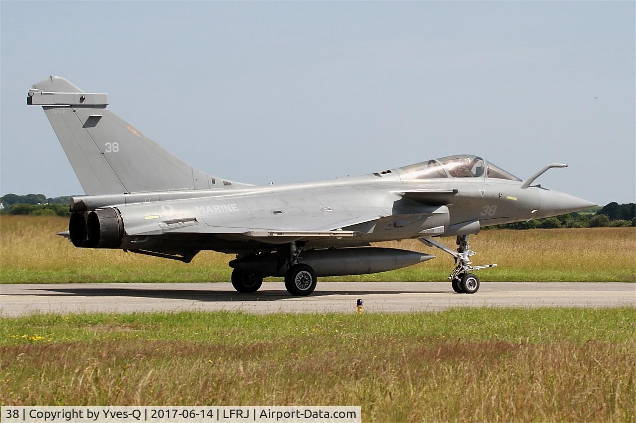 38, 2013 Dassault Rafale M C/N 38, Dassault Rafale M, Taxiing to flight line, Landivisiau Naval Air Base (LFRJ) Tiger Meet 2017