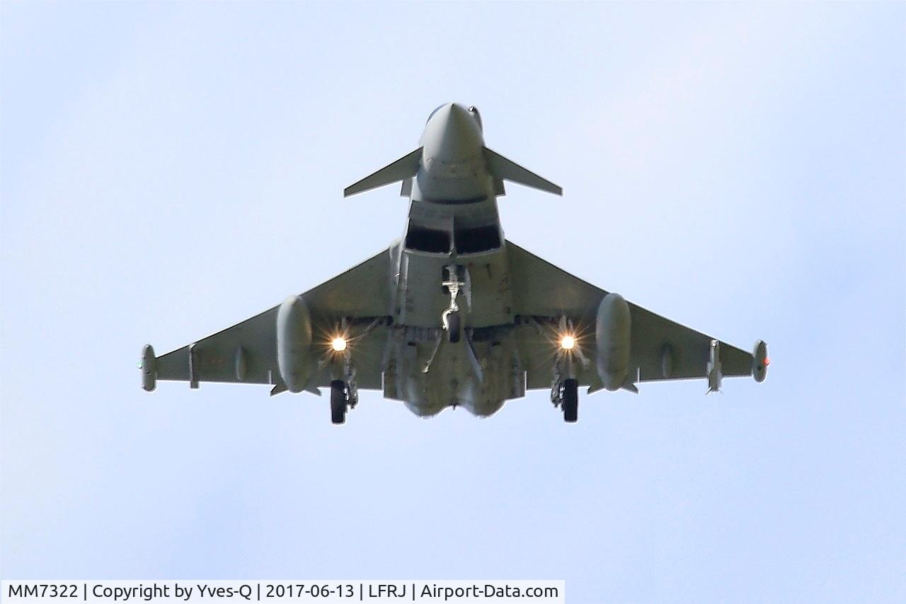 MM7322, Eurofighter EF-2000 Typhoon S C/N IS054, Eurofighter EF-2000 Typhoon S, Short approach rwy 08, Landivisiau Naval Air Base (LFRJ) Tiger Meet 2017