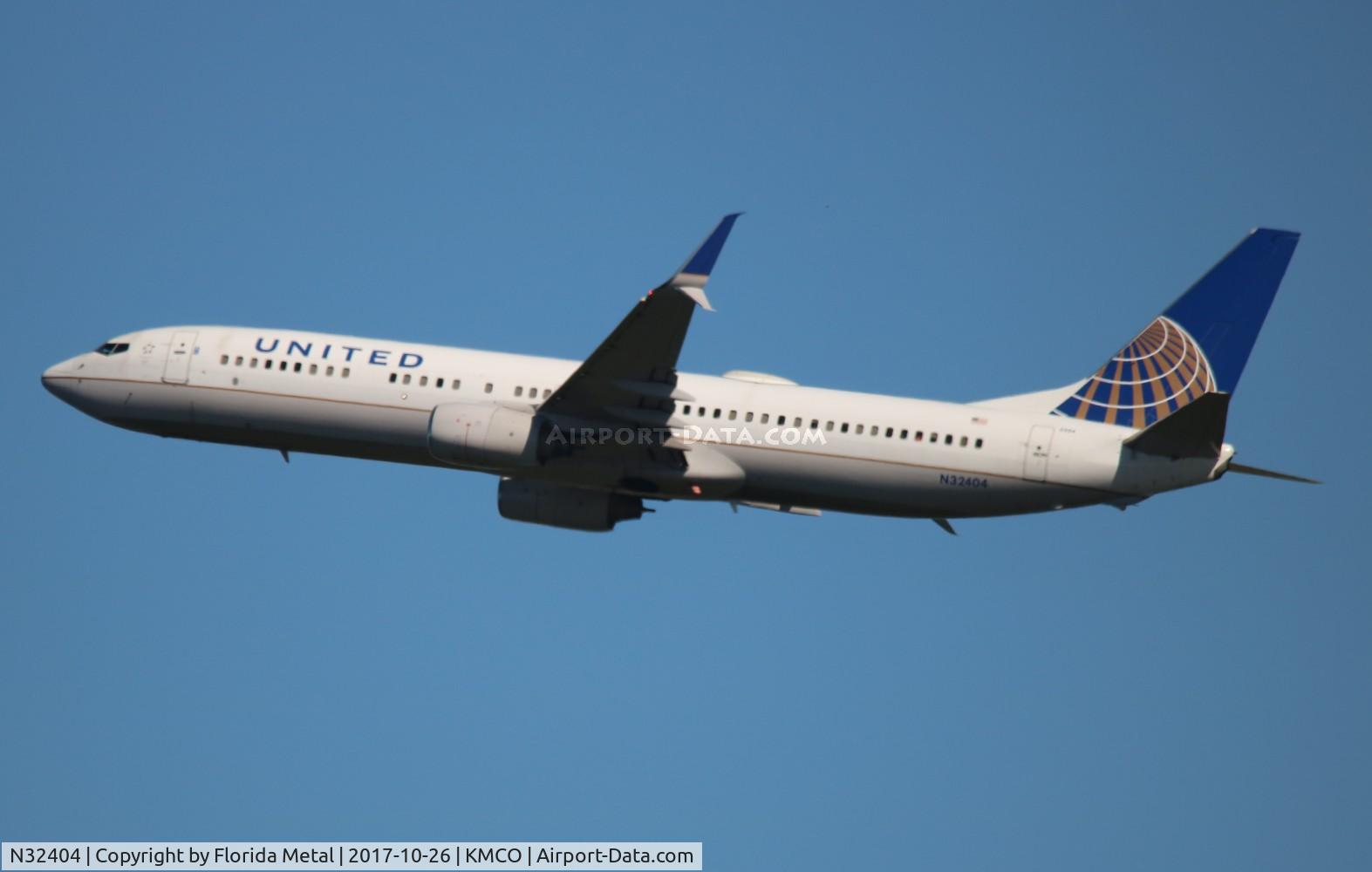 N32404, 2001 Boeing 737-924 C/N 30121, United 737-924