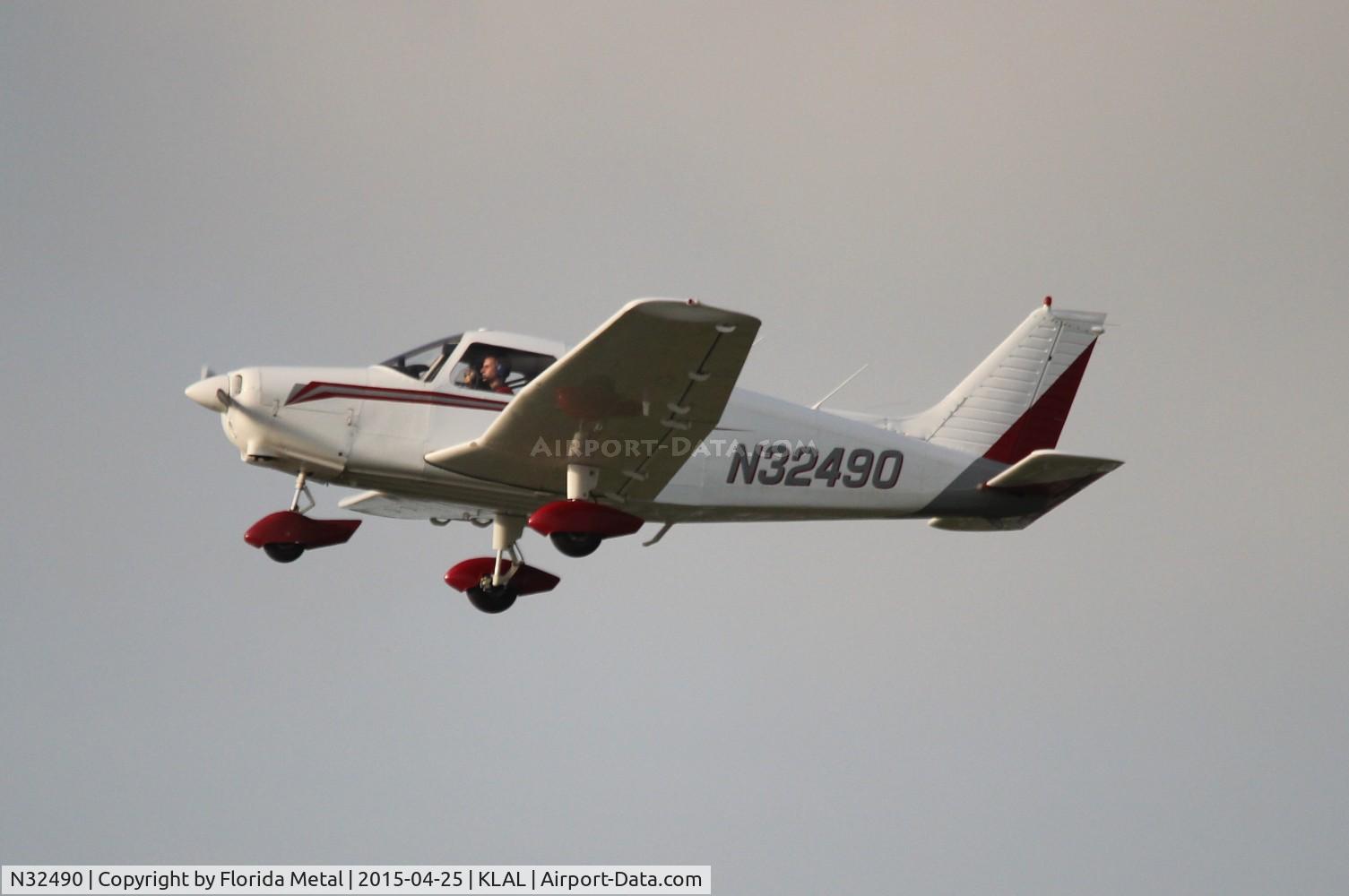 N32490, 1974 Piper PA-28-151 C/N 28-7515169, PA-28-150