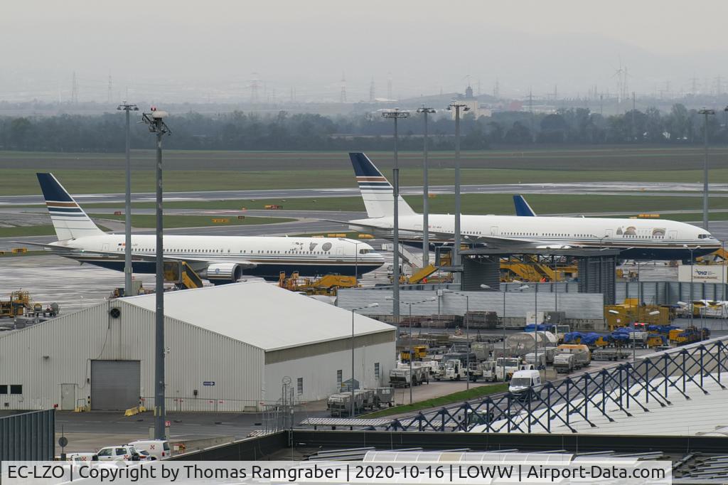 EC-LZO, 1995 Boeing 767-35D/ER C/N 27902, Privilege Style Boeing 767-300ER + Privilege Style Boeing 777-200ER (EC-MUA)