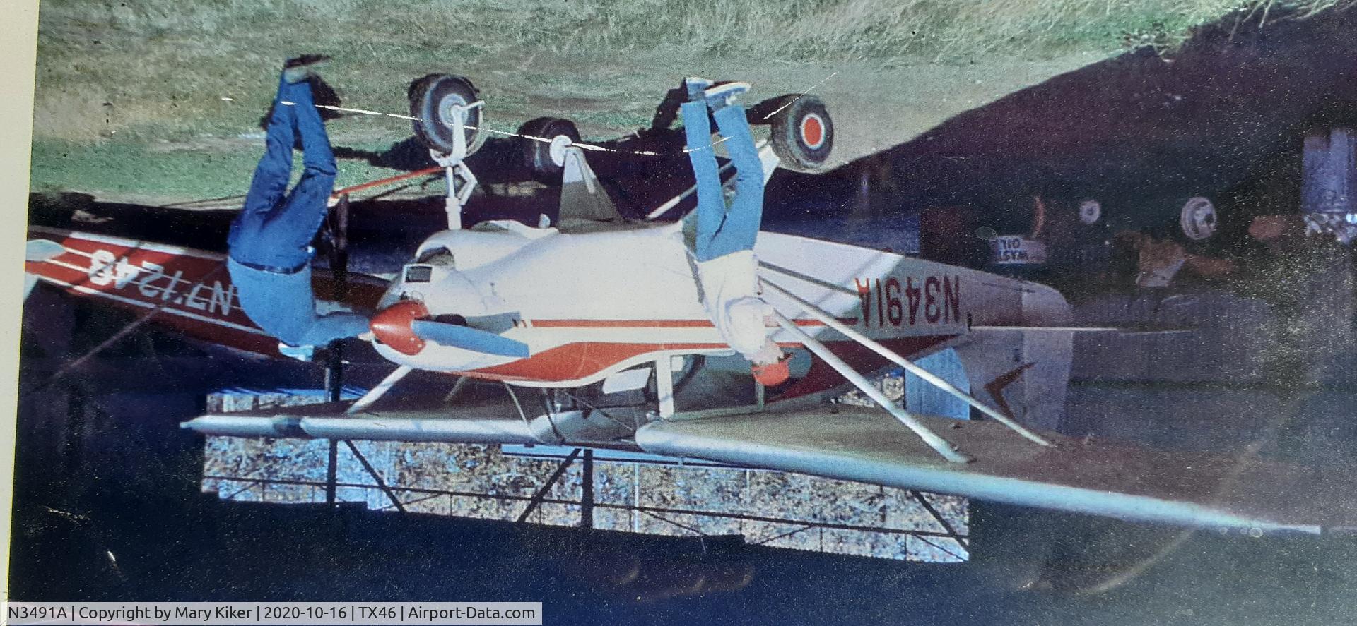 N3491A, 1953 Piper PA-22-135 Tri-Pacer C/N 22-1763, Me and my dad about 1975