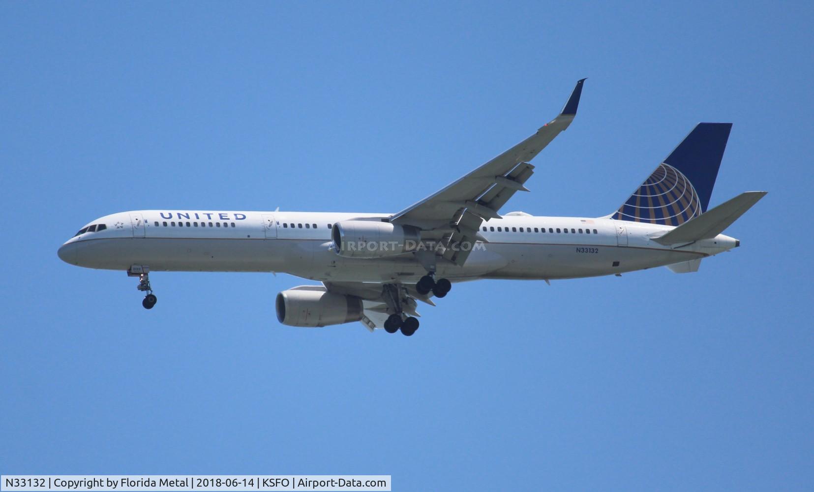N33132, 1998 Boeing 757-224 C/N 29281, United 757-224