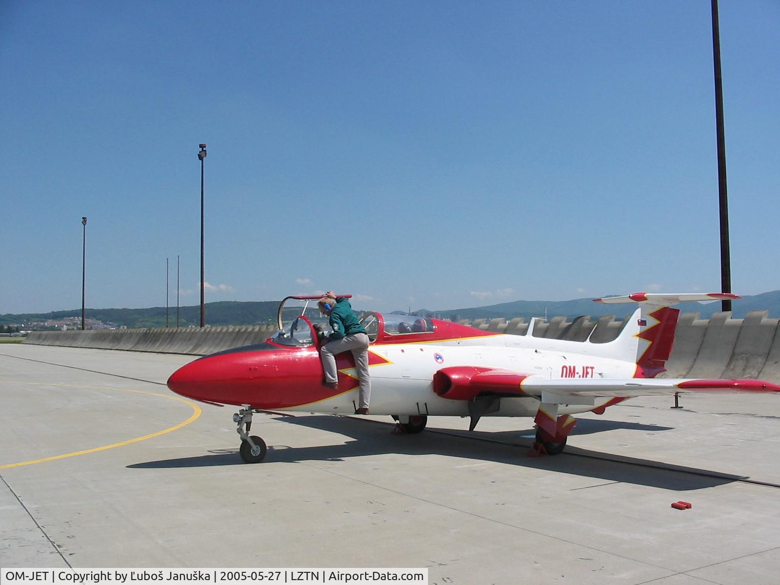 OM-JET, Aero L-29 Delfin C/N 691901, before flight test