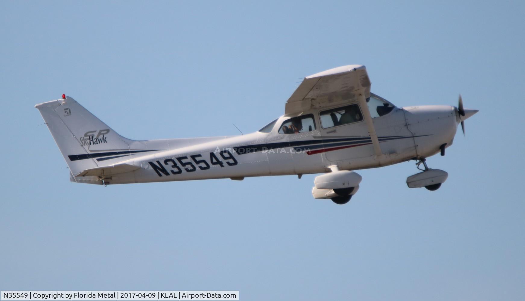 N35549, 2001 Cessna 172S C/N 172S8957, Cessna 172S