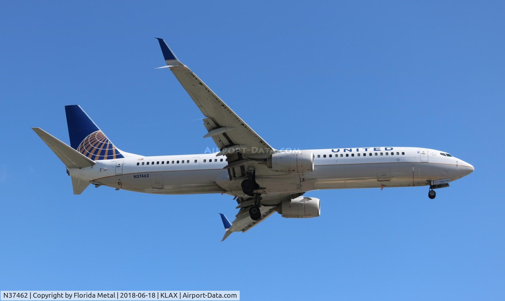N37462, 2012 Boeing 737-924/ER C/N 37207, United 737-924
