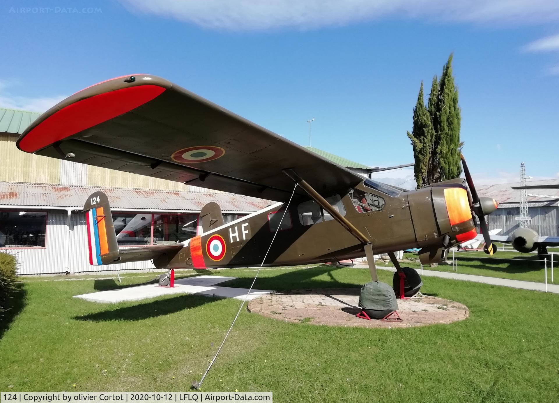 124, Max Holste MH.1521M Broussard C/N 173, looks like new again, oct 2020
