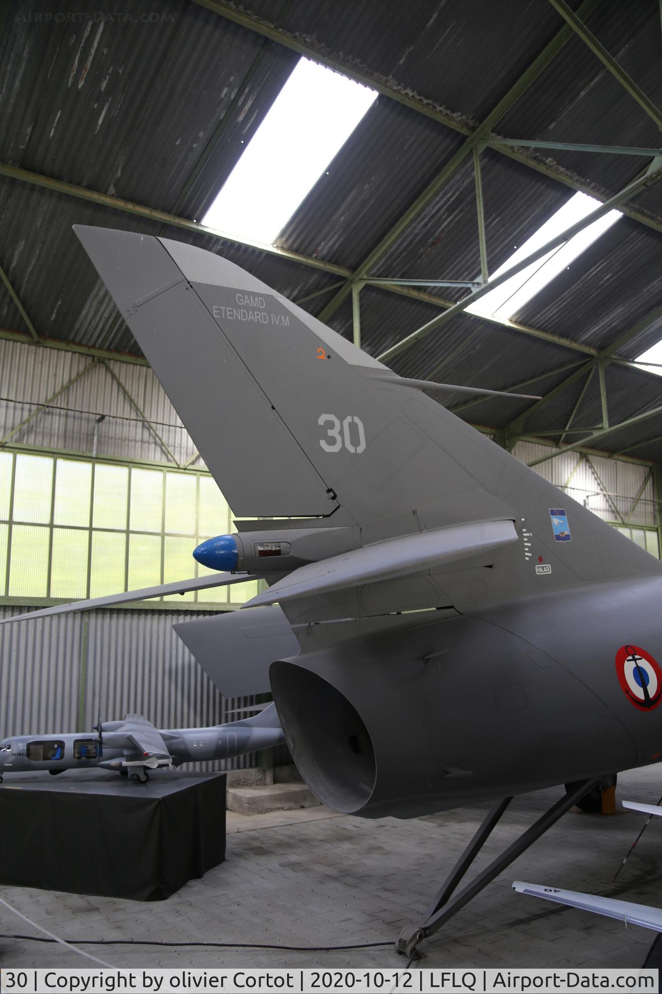 30, Dassault Etendard IV.M C/N 30, The tail. Note the arresting hook