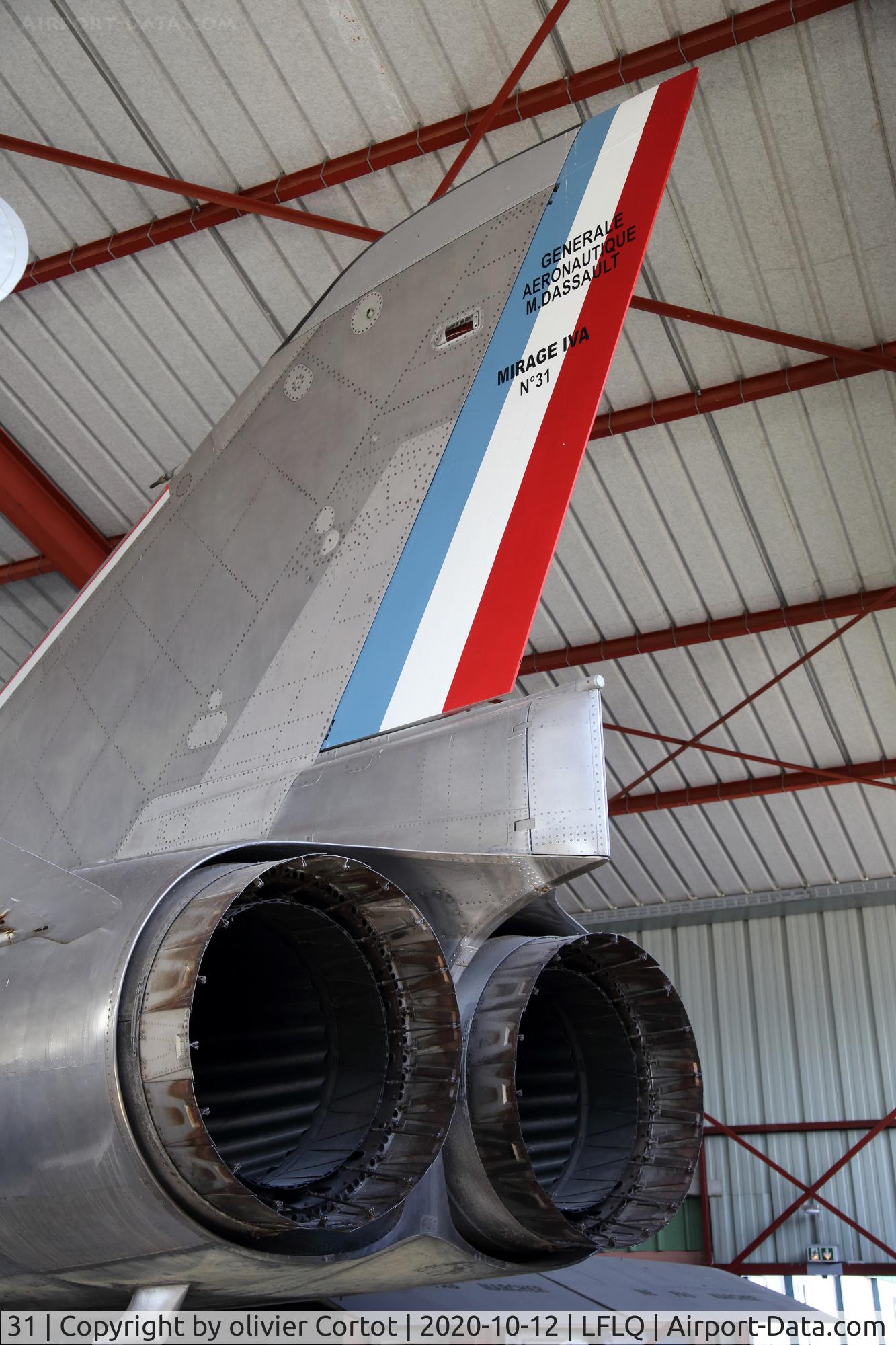 31, Dassault Mirage IVP C/N 31, The tail. Impossible to take a good picture of the plane in the new hangar...