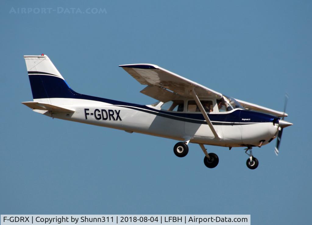 F-GDRX, 1973 Reims F172M Skyhawk C/N 0969, Landing rwy 09
