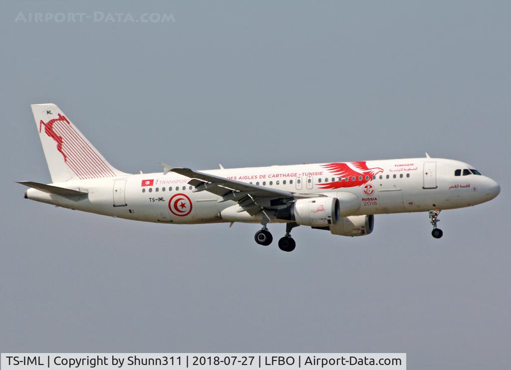 TS-IML, 1999 Airbus A320-211 C/N 0958, Landing rwy 32L in special World Cup 2018 c/s